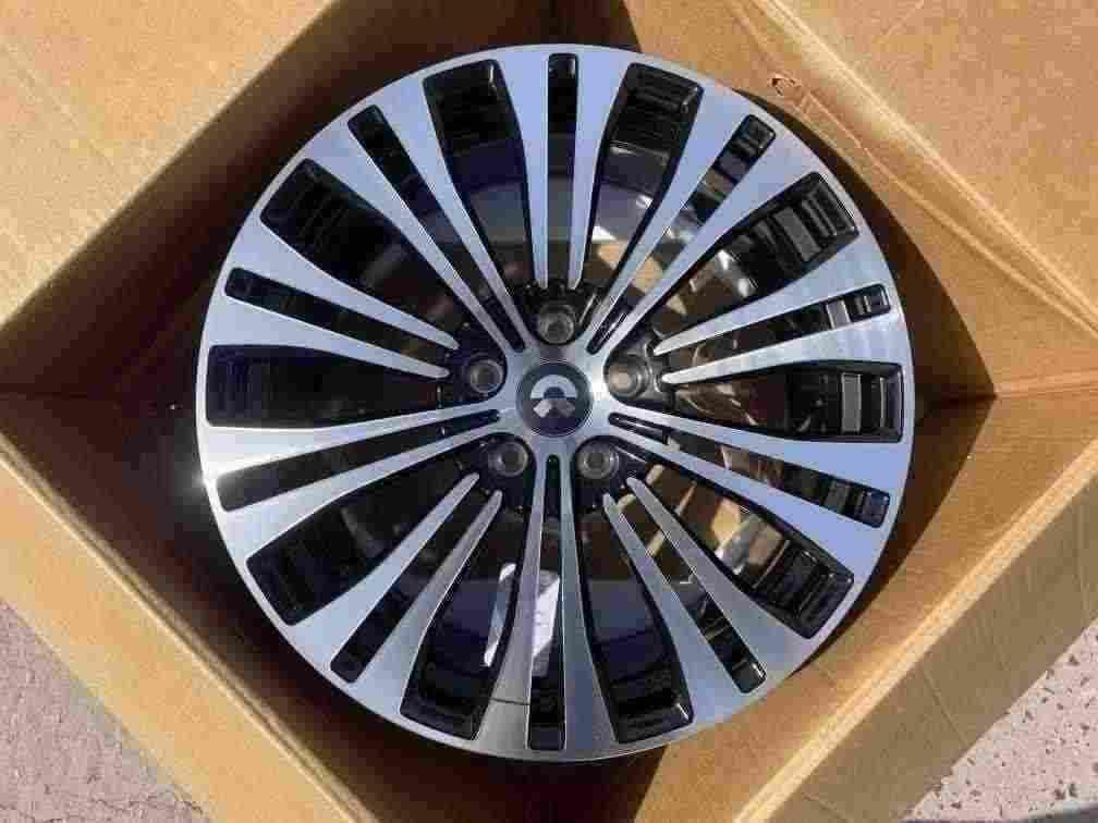 1924-FORGED angle view