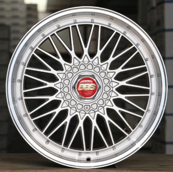 508-FLOW-FORMED alloy wheel