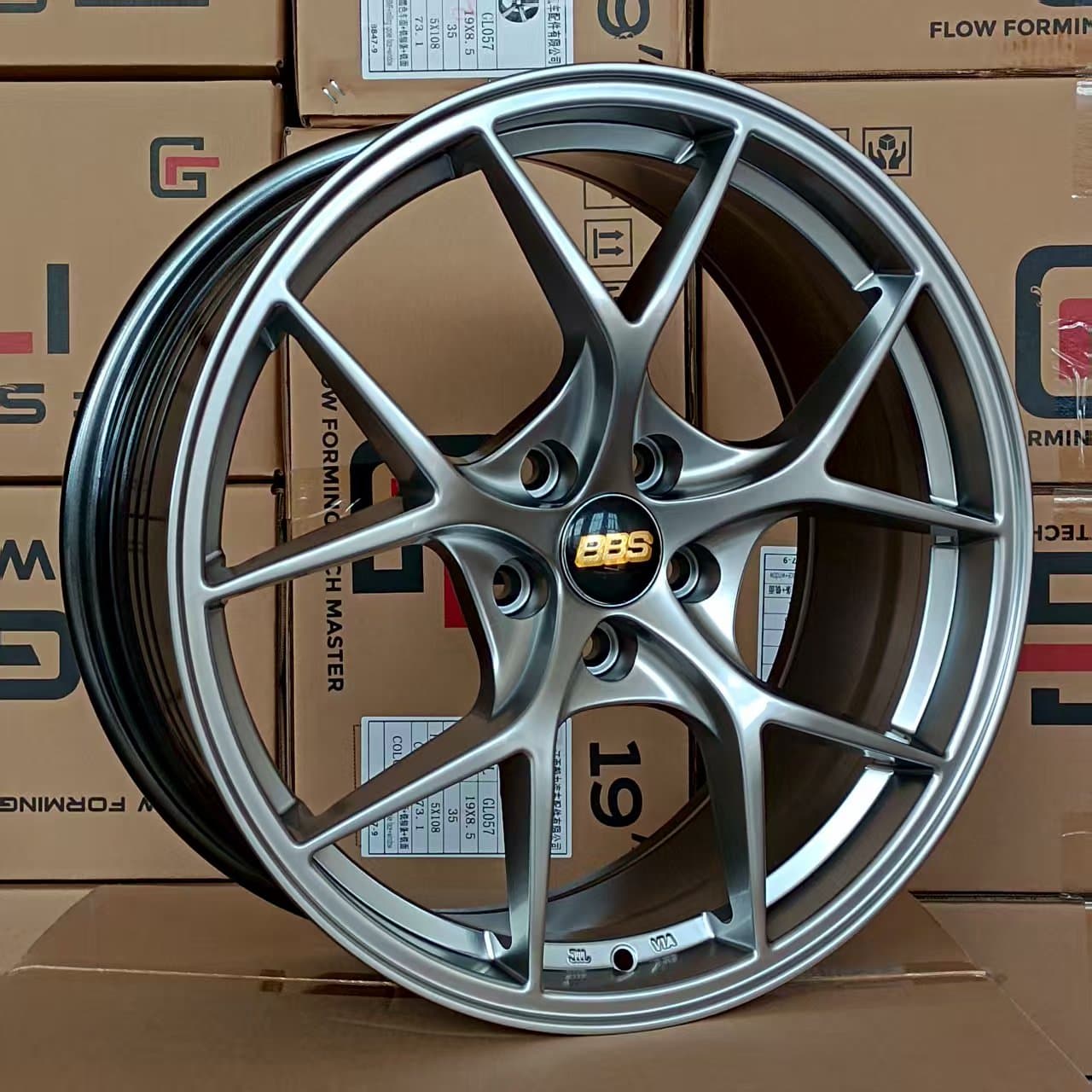 GL424-FLOW-FORMED alloy wheel