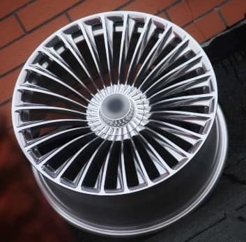 XL401-5-FLOW-FORMED alloy wheel