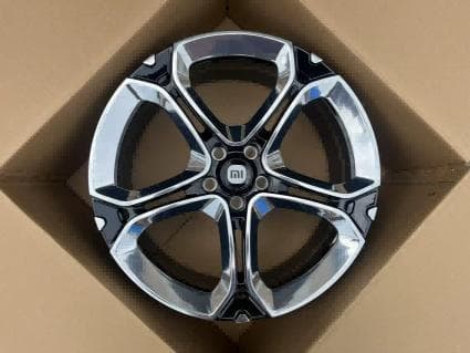 1983-FORGED alloy wheel
