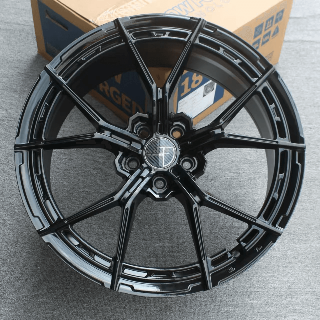 FFC012199504S3210-FLOW-FORMED alloy wheel