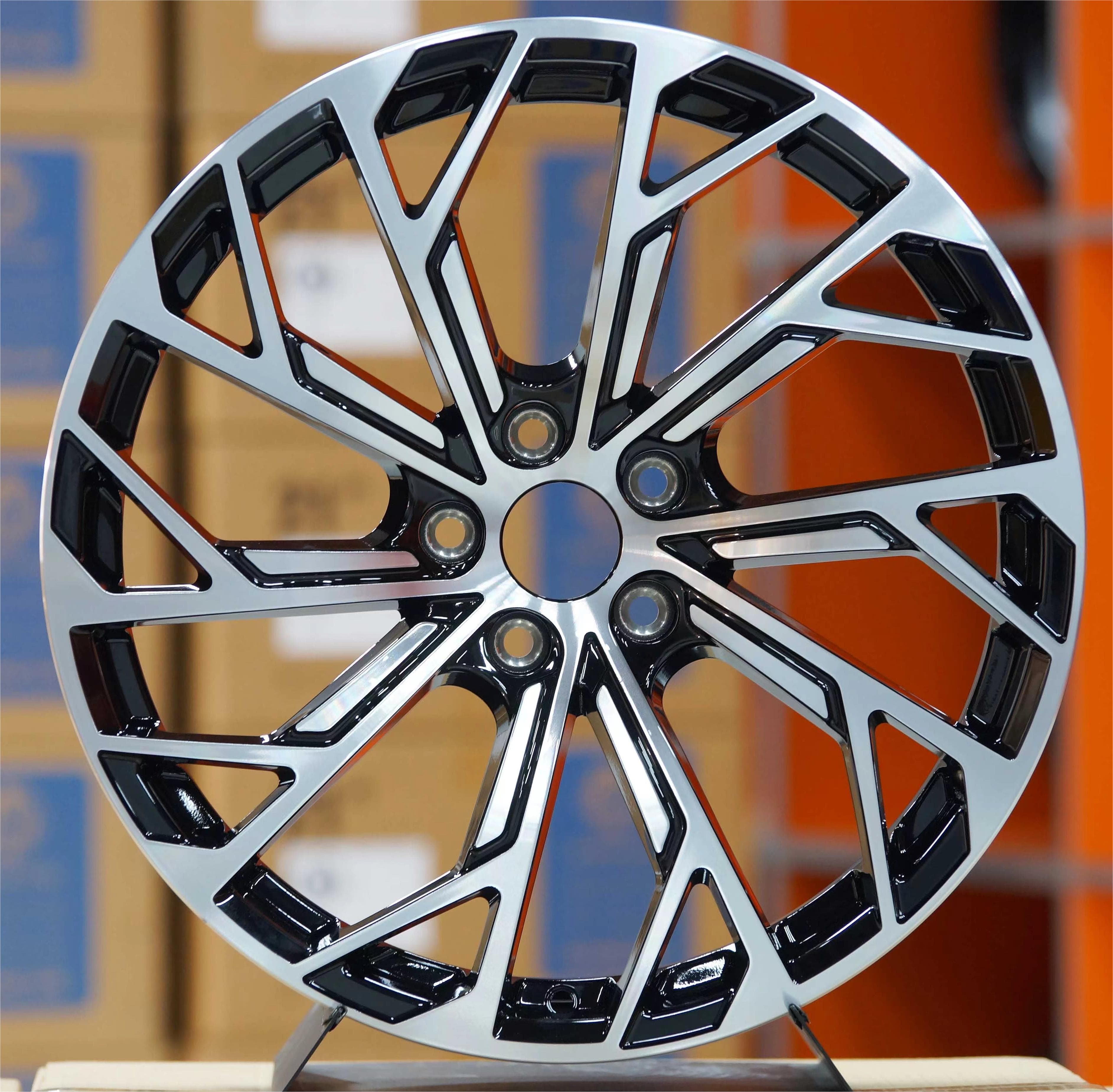 X14-FLOW-FORMED alloy wheel