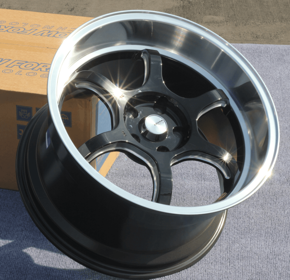 XL6007189504UMMH3288-FLOW-FORMED alloy wheel