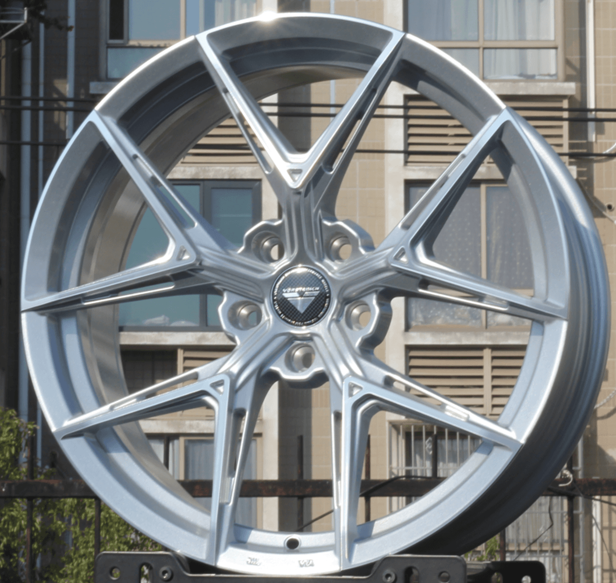 XL6009188016S3422-FLOW-FORMED alloy wheel